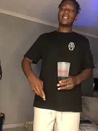 Redfucks333 — Stripchat stream photo (Apr 2026)