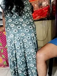 Pyasi-bhabhi — Stripchat stream photo (Aug 2025)