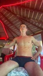 PianoTobe — 在 cam4 直播的网络摄像头模特