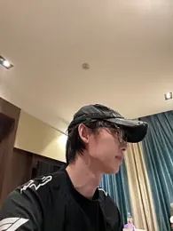 1a1a1alll — 在 stripchat 直播的网络摄像头模特