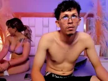 amy_and_aleex — 在 chaturbate 直播的网络摄像头模特