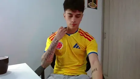 jaico_santos — 在 stripchat 直播的网络摄像头模特