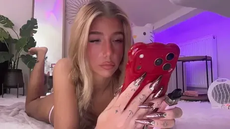 KENNIEXROSE — 在 stripchat 直播的网络摄像头模特