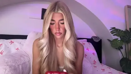 KENNIEXROSE — 在 stripchat 直播的网络摄像头模特