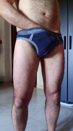hairyshow — 在 cam4 直播的网络摄像头模特