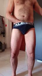 hairyshow — 在 cam4 直播的网络摄像头模特
