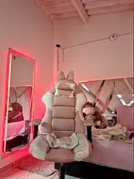 MariaPau_83 — Stripchat stream photo (Feb 2026)