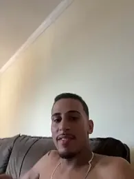 thdzim — 在 stripchat 直播的网络摄像头模特