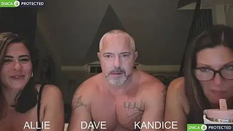 3totangox — 在 stripchat 直播的网络摄像头模特