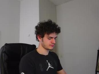 nikki_hard — Chaturbate stream photo (Apr 2026)