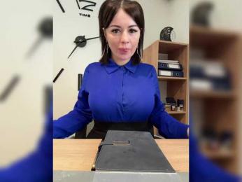 ANNA_Fox — 在 bongacams 直播的网络摄像头模特