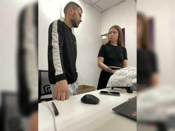 -SweetCouple-1 — 在 bongacams 直播的网络摄像头模特