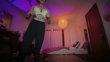 GennaJames — 在 stripchat 直播的网络摄像头模特