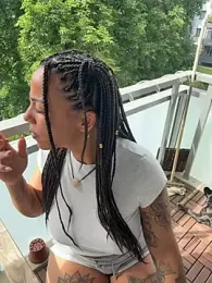 SweetPetiteNoir — stripchat