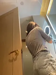 Sunflower-77 — 在 stripchat 直播的网络摄像头模特