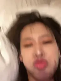 Sunflower-77 — 在 stripchat 直播的网络摄像头模特