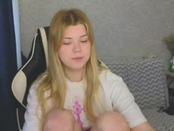 _kirieshka — Chaturbate stream photo (May 2026)