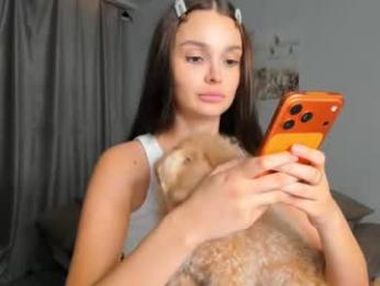 your__voice — 在 chaturbate 直播的网络摄像头模特