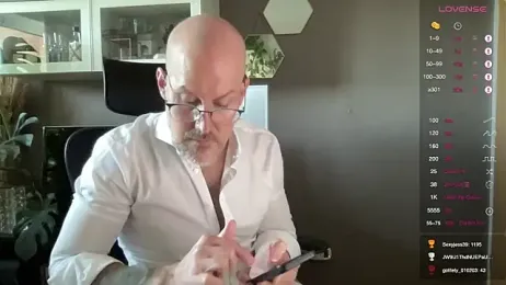 the_new_fit_rubinho — 在 stripchat 直播的网络摄像头模特