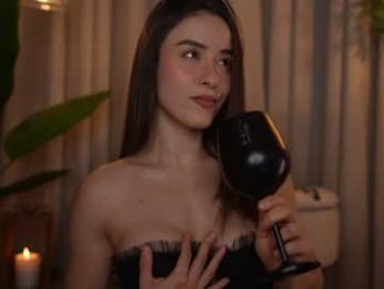 emyii — 在 chaturbate 直播的网络摄像头模特