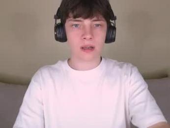 milan_vibe — chaturbate