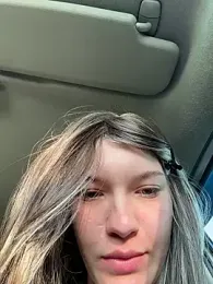 Fuck_Trailer_Hitch — 在 stripchat 直播的网络摄像头模特