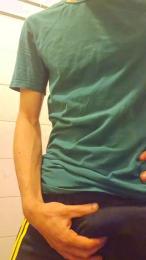 ita_boy_hot — 在 cam4 直播的网络摄像头模特