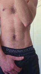ita_boy_hot — 在 cam4 直播的网络摄像头模特