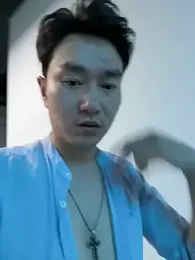 qqq-002 — 在 stripchat 直播的网络摄像头模特