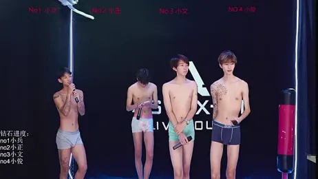 EDG-Clearlove7 — 在 stripchat 直播的网络摄像头模特