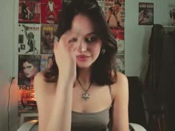 niky_jess — 在 chaturbate 直播的网络摄像头模特