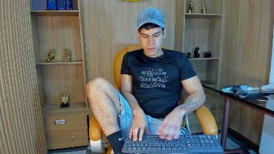 Derek_Voss — Cam4 stream photo (Apr 2026)