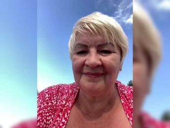 Laura-milf — bongacams