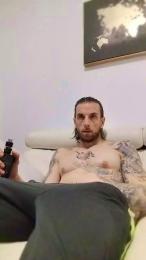 Neotrix33 — 在 cam4 直播的网络摄像头模特