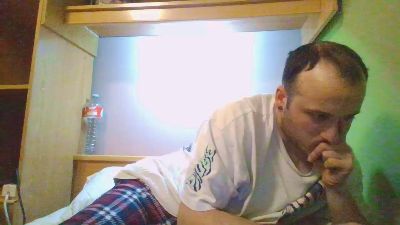 Disfruton95 — Cam4 stream photo (Mar 2026)