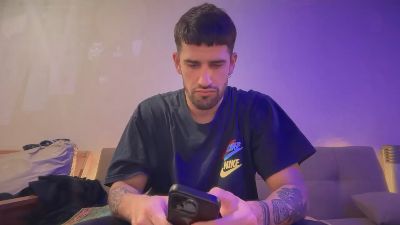 wat___sapbody — 在 cam4 直播的网络摄像头模特