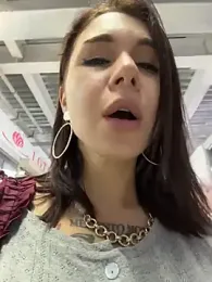 RosieDesire — 在 stripchat 直播的网络摄像头模特