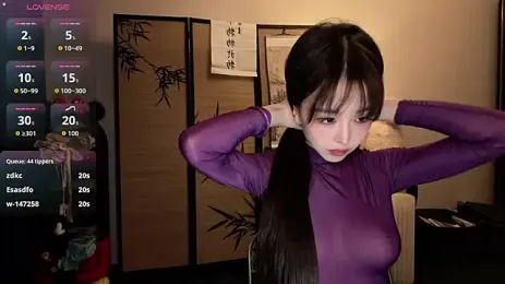 Serena-511 — 在 stripchat 直播的网络摄像头模特