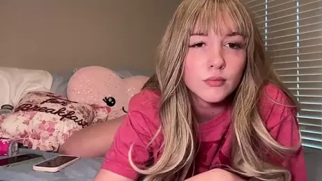 nextdoorlauren — Stripchat stream photo (Mar 2026)