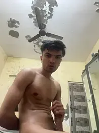 addym69 — 在 stripchat 直播的网络摄像头模特