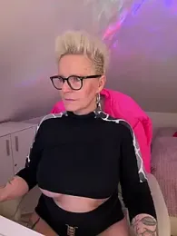 German_Milf — Stripchat stream photo (Apr 2026)