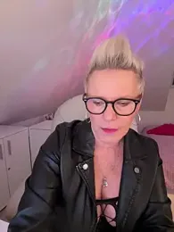 German_Milf — Stripchat stream photo (Apr 2026)