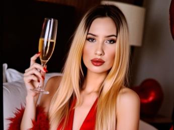 ElzaKom — 在 livejasmin 直播的网络摄像头模特