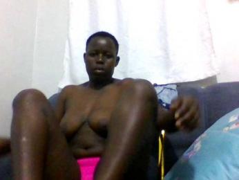 Freakylittlemissy — bongacams