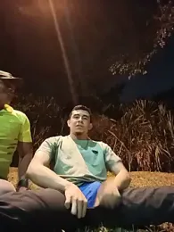 Eross_Santy — 在 stripchat 直播的网络摄像头模特