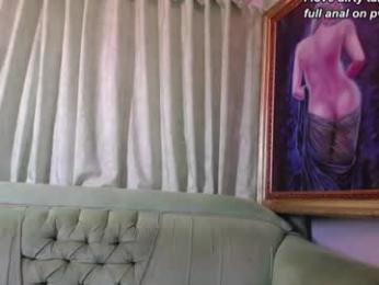 redroomxx — Chaturbate profile photo