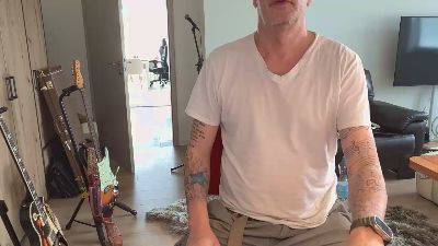 dogeboy — 在 cam4 直播的网络摄像头模特