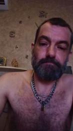 daddybearmadri5 — Cam4 stream photo (May 2026)
