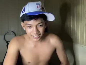 YourcumBoy77 — 在 stripchat 直播的网络摄像头模特