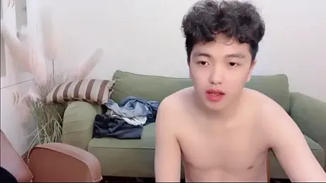 GF_001 — 在 stripchat 直播的网络摄像头模特